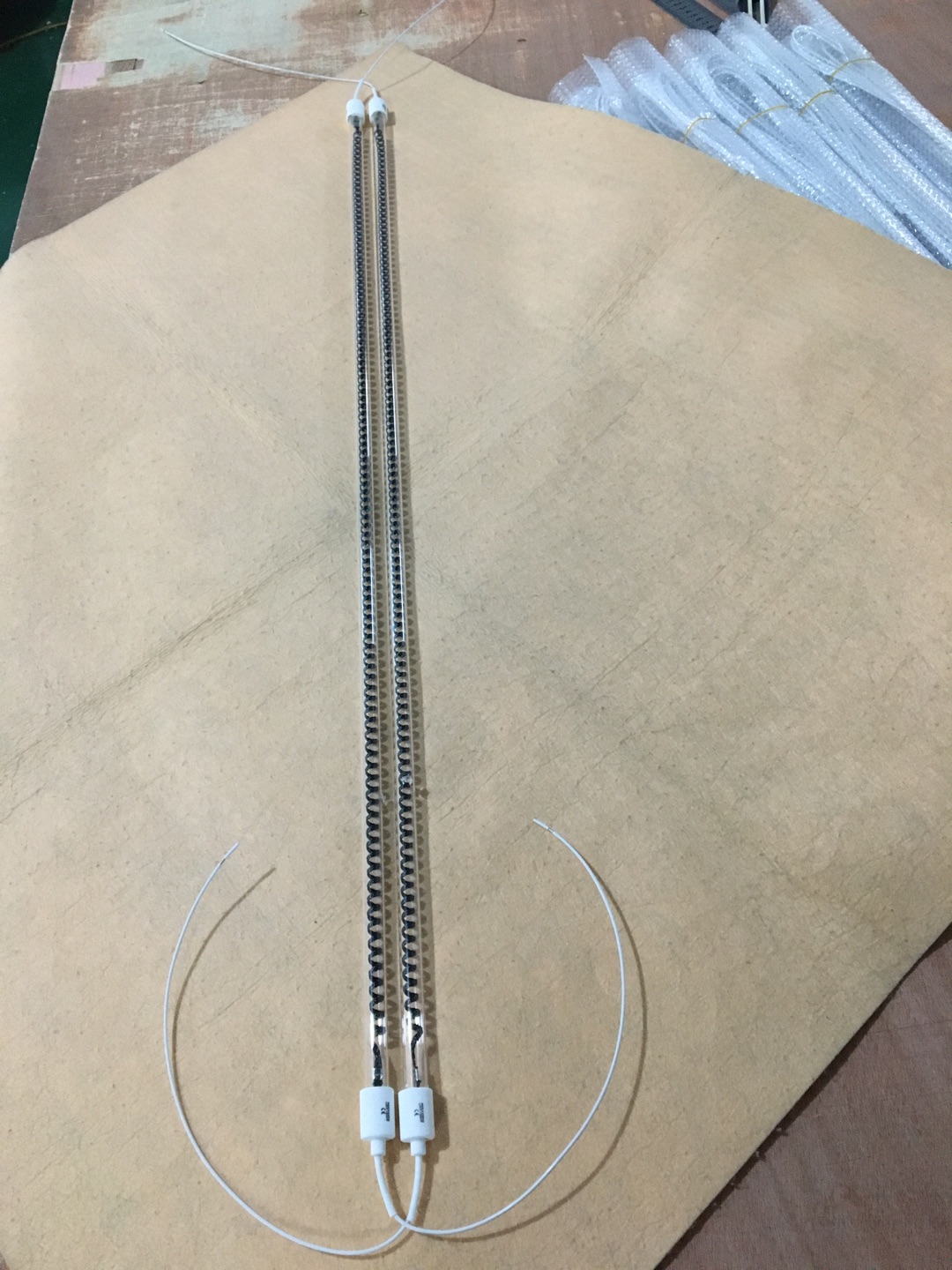 Lámpara de calefacción de carbono infrarroja de cuarzo 545 mm 220 V 1000 W